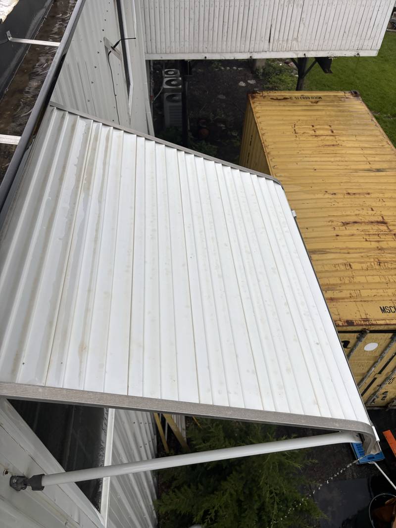 Awning after cleaning